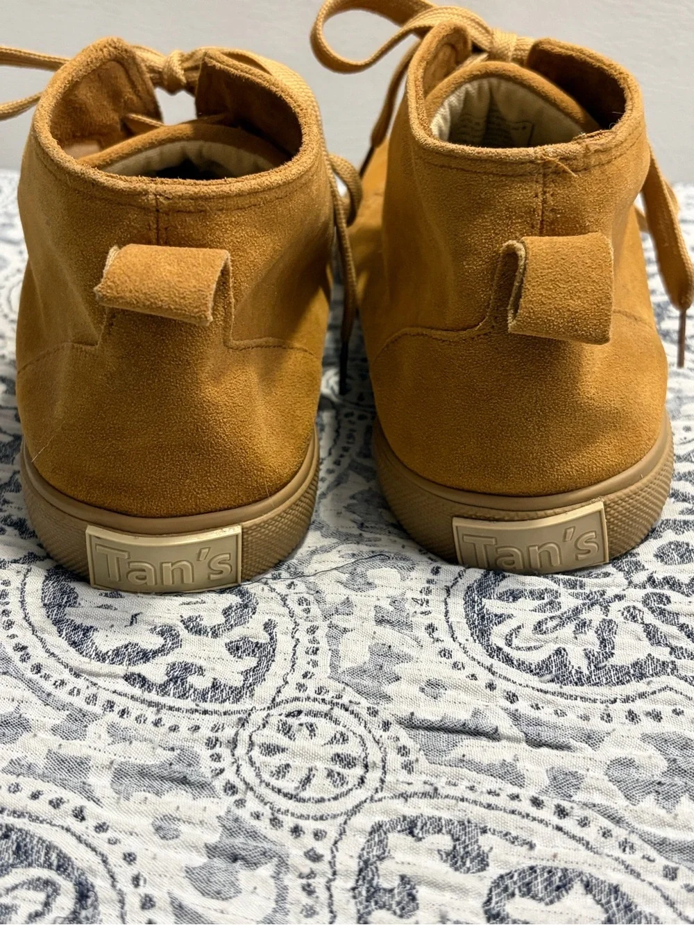 Men's Suede Chukka Boots in Camel Brown